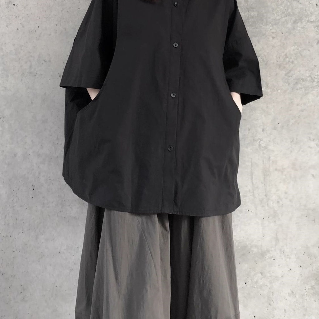 Japanisches Oversize-Shirt mit 3D-Effekt