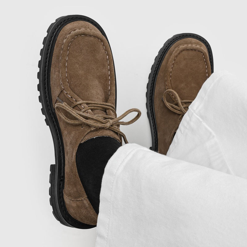 Retro-Sneaker mit dicker Sohle