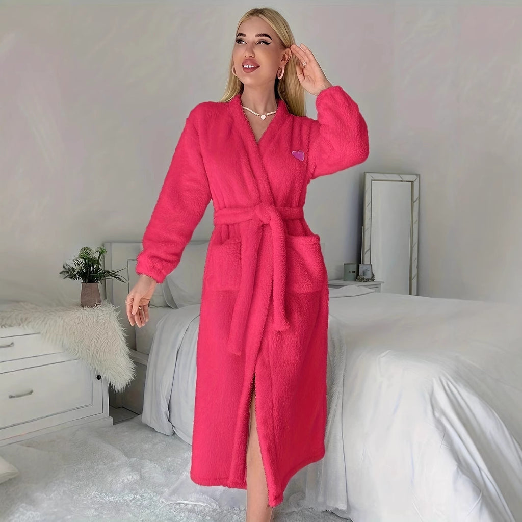 Damen-Nachthemd aus Plüsch mit Gürtel – Bild 4 | LuxeStyle