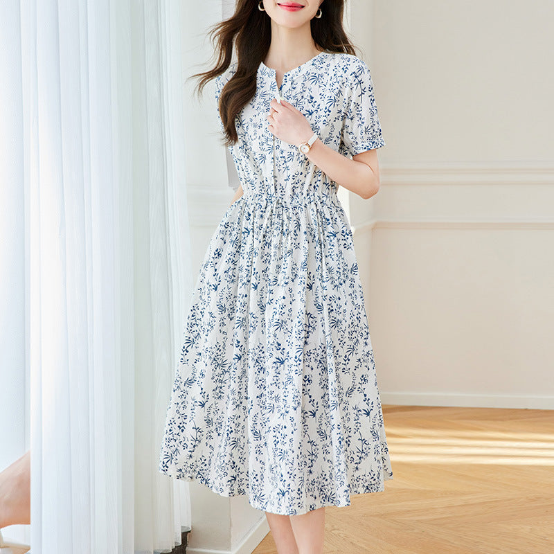 Midikleid mit Blumenmuster im Porzellan-Stil