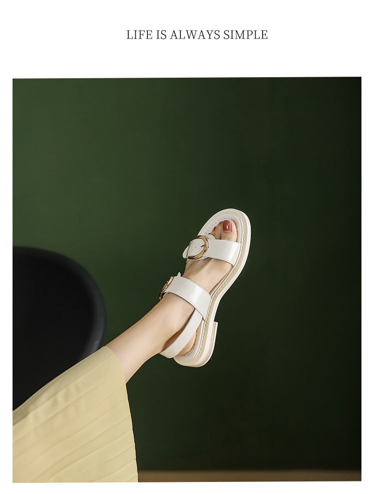 Sandalen mit Knöchelriemen und Schnalle – Bild 3 | LuxeStyle