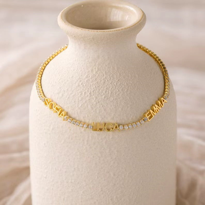 Armband mit Namen und Strass – Bild 3 | LuxeStyle