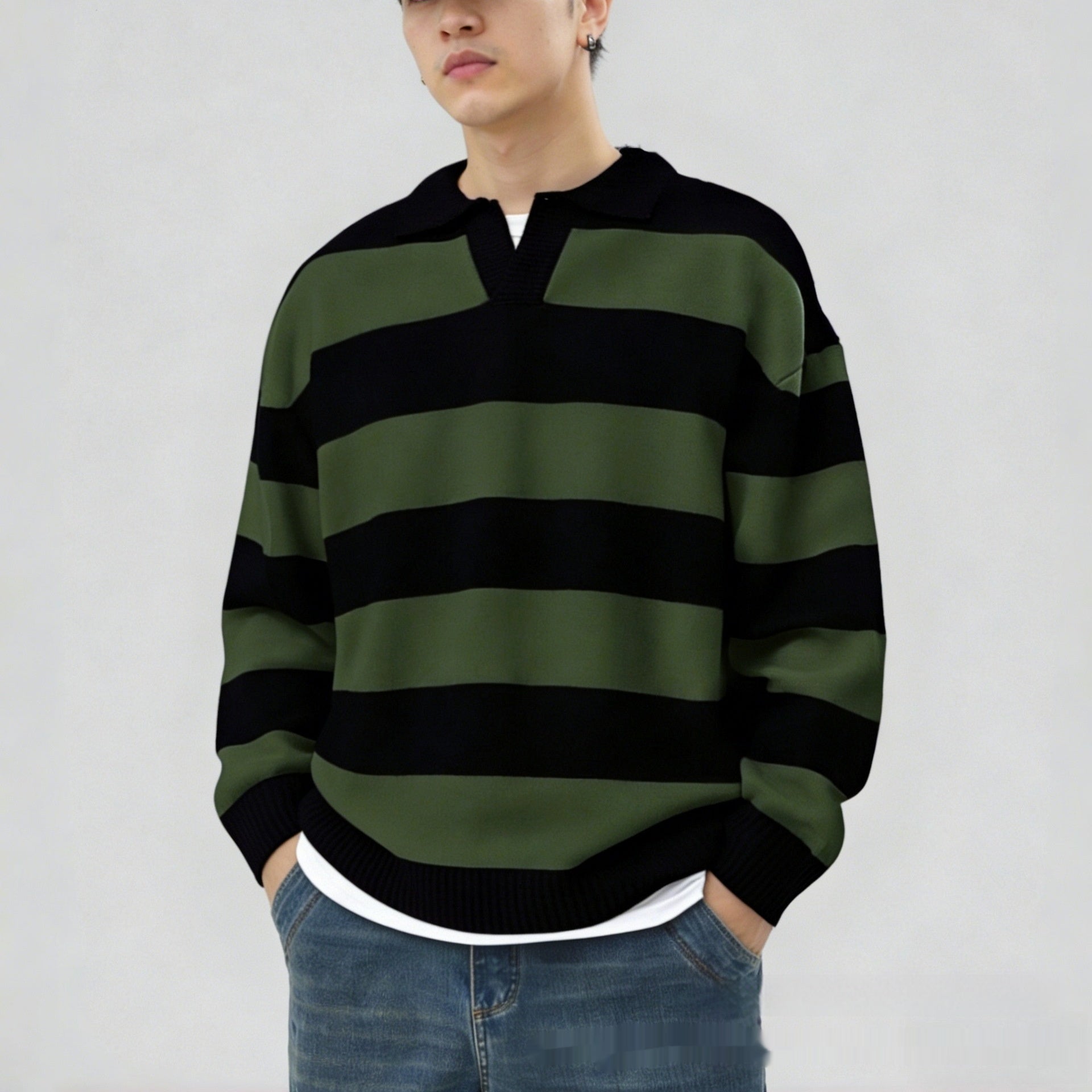 Herren V-Ausschnitt Pullover mit Kontraststreifen