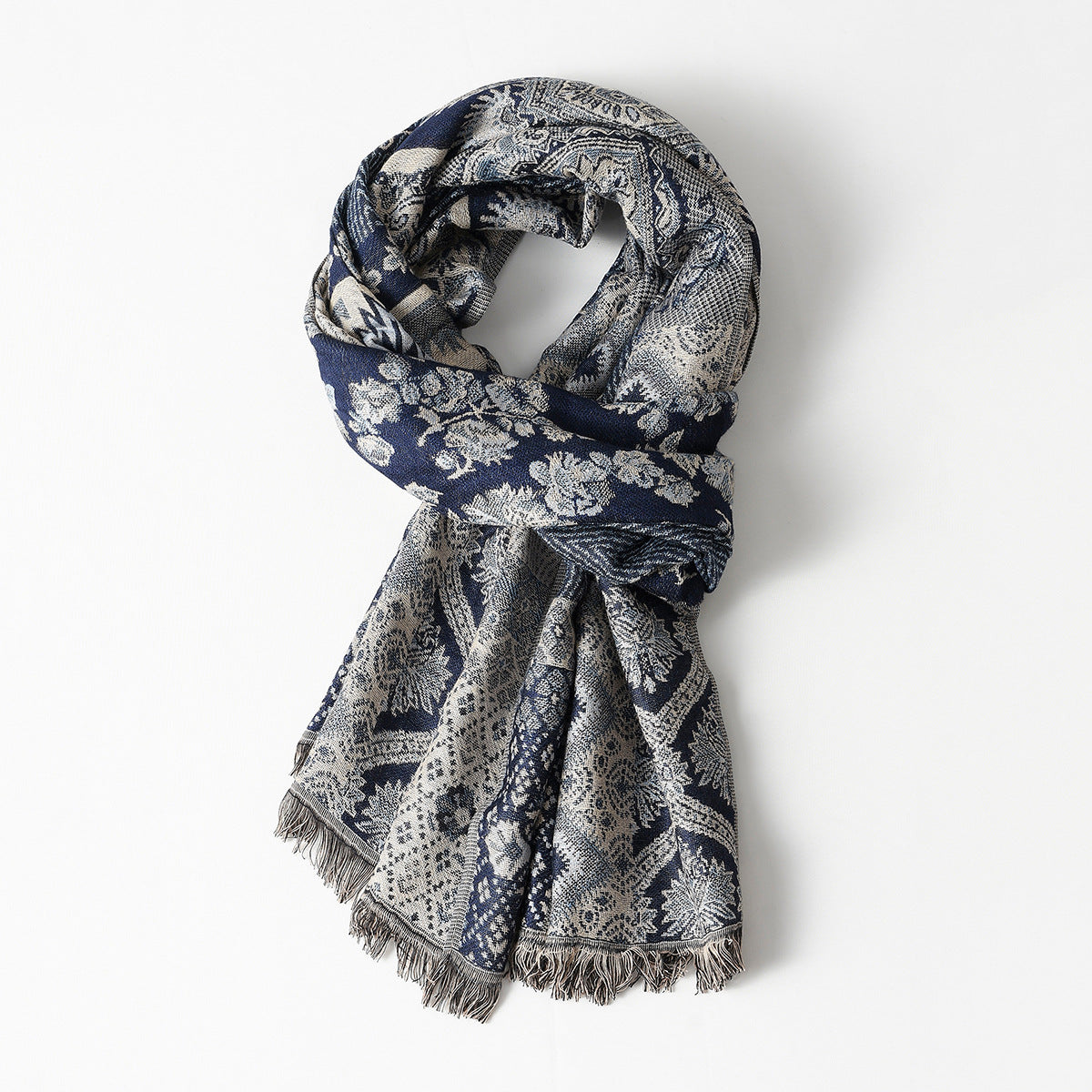 Kaschmirähnlicher Jacquard-Schal aus Viskose – Bild 4 | LuxeStyle