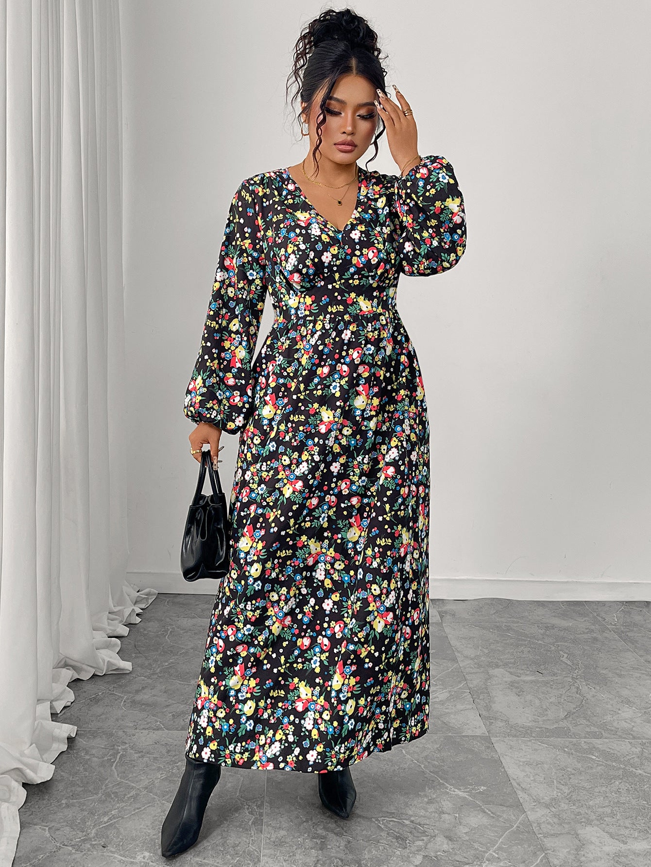 Bedrucktes V-Ausschnitt Maxikleid mit hoher Taille
