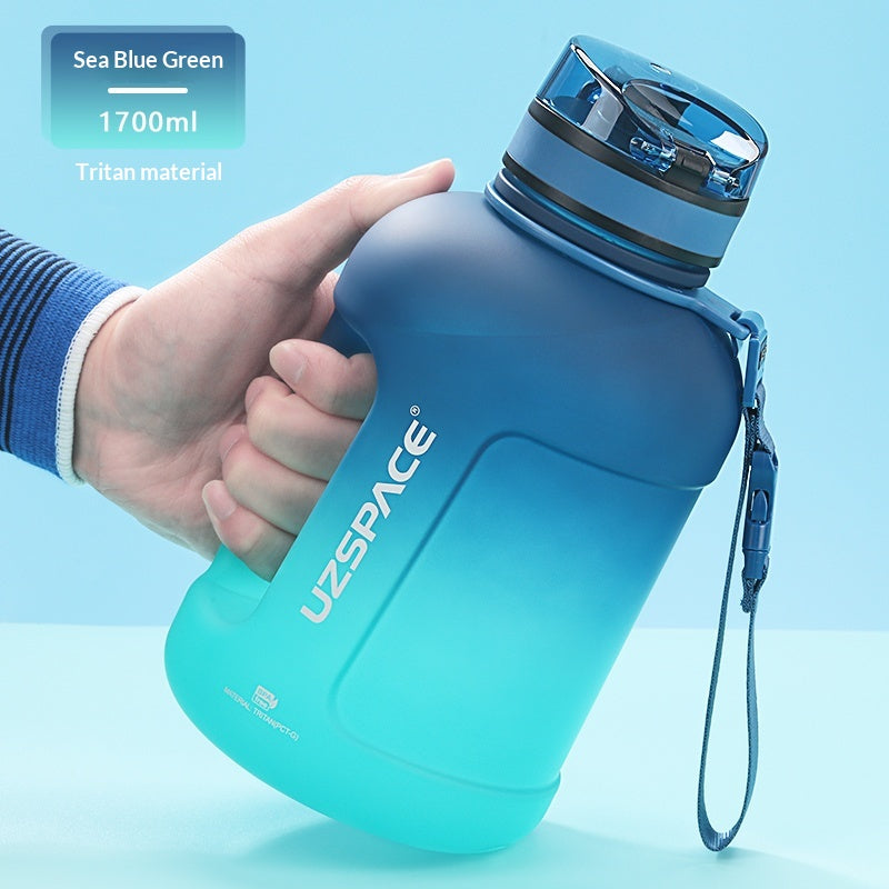 Sport-Trinkflasche mit grossem Fassungsvermögen