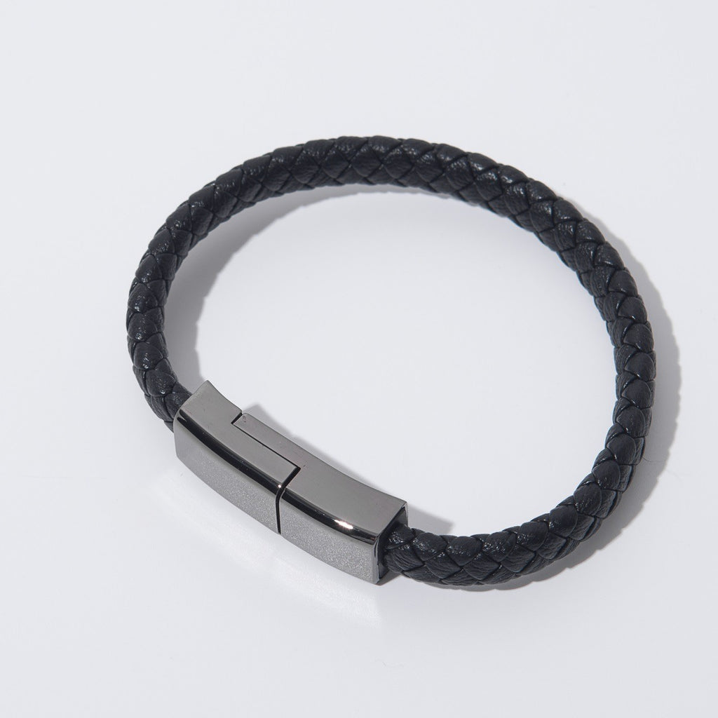 Lederarmband mit USB-C-Ladekabel