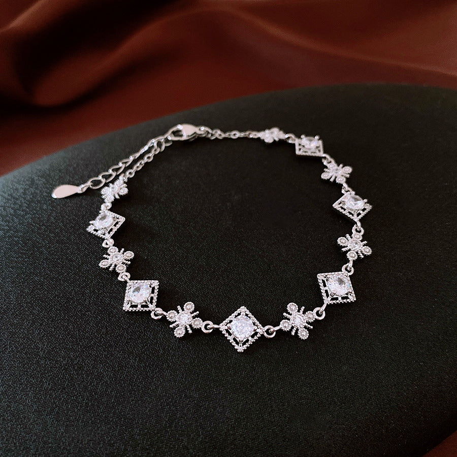 Western Style Zirkonia Herz Armreif – Ansicht 2