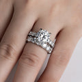 3-Karat Moissanit-Ring mit Diamantfassung | LuxeStyle