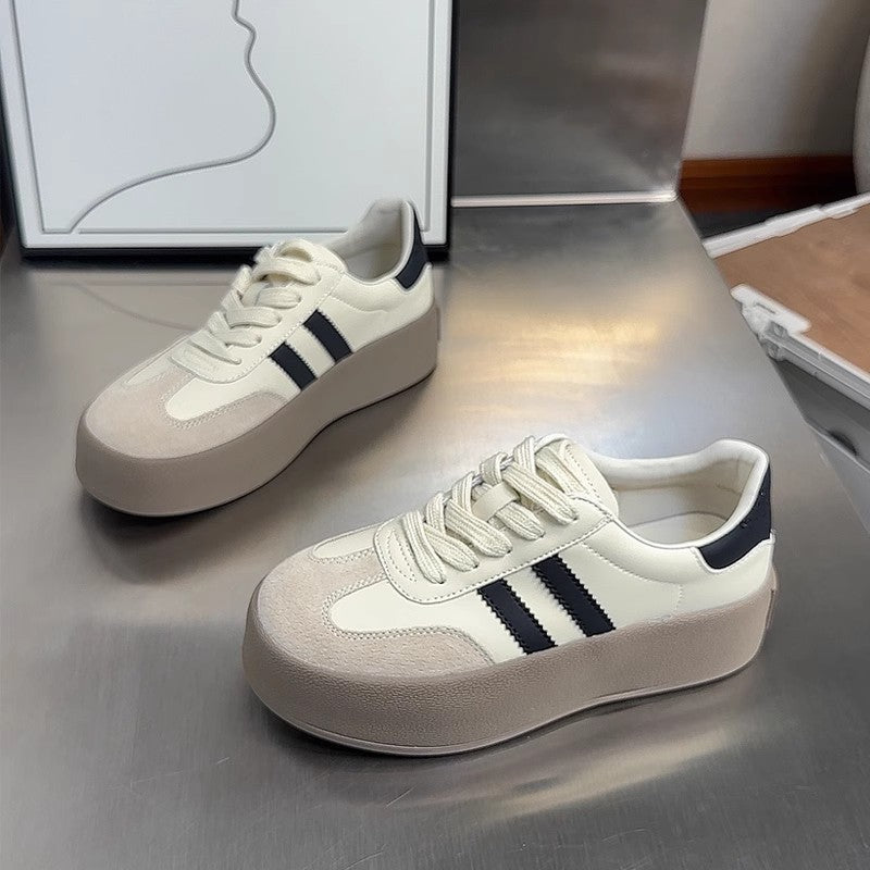 Vintage-Sneaker mit Rundkappe