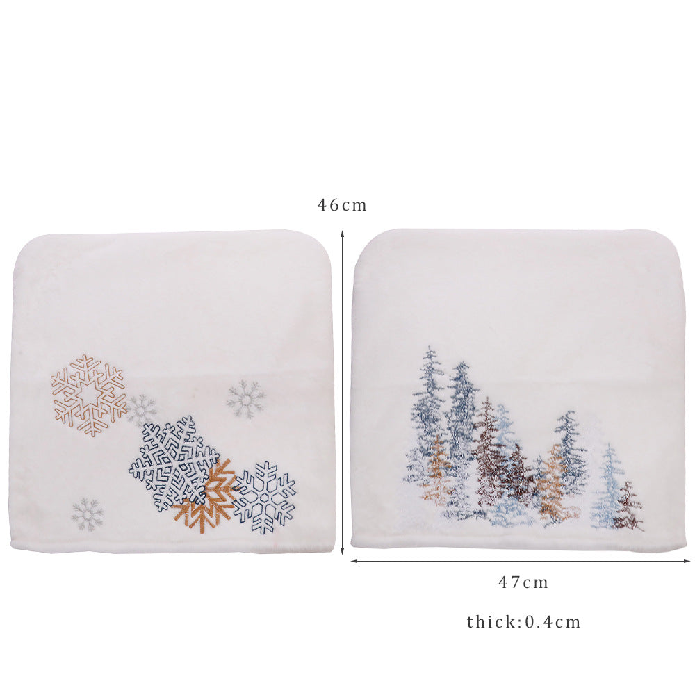 Weihnachtsbaum-Stuhlüberzug – Bild 3 | LuxeStyle