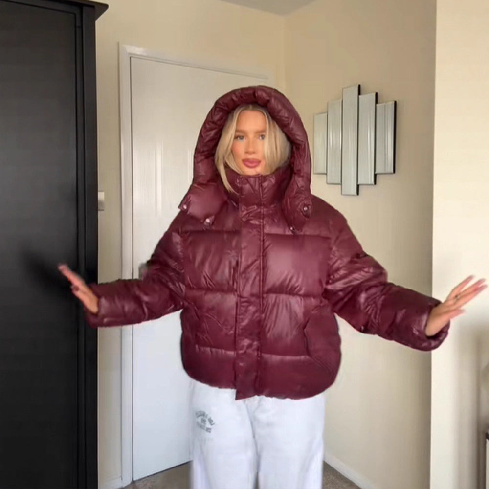 Gefütterte Kurzjacke mit Kapuze – Bild 3 | LuxeStyle