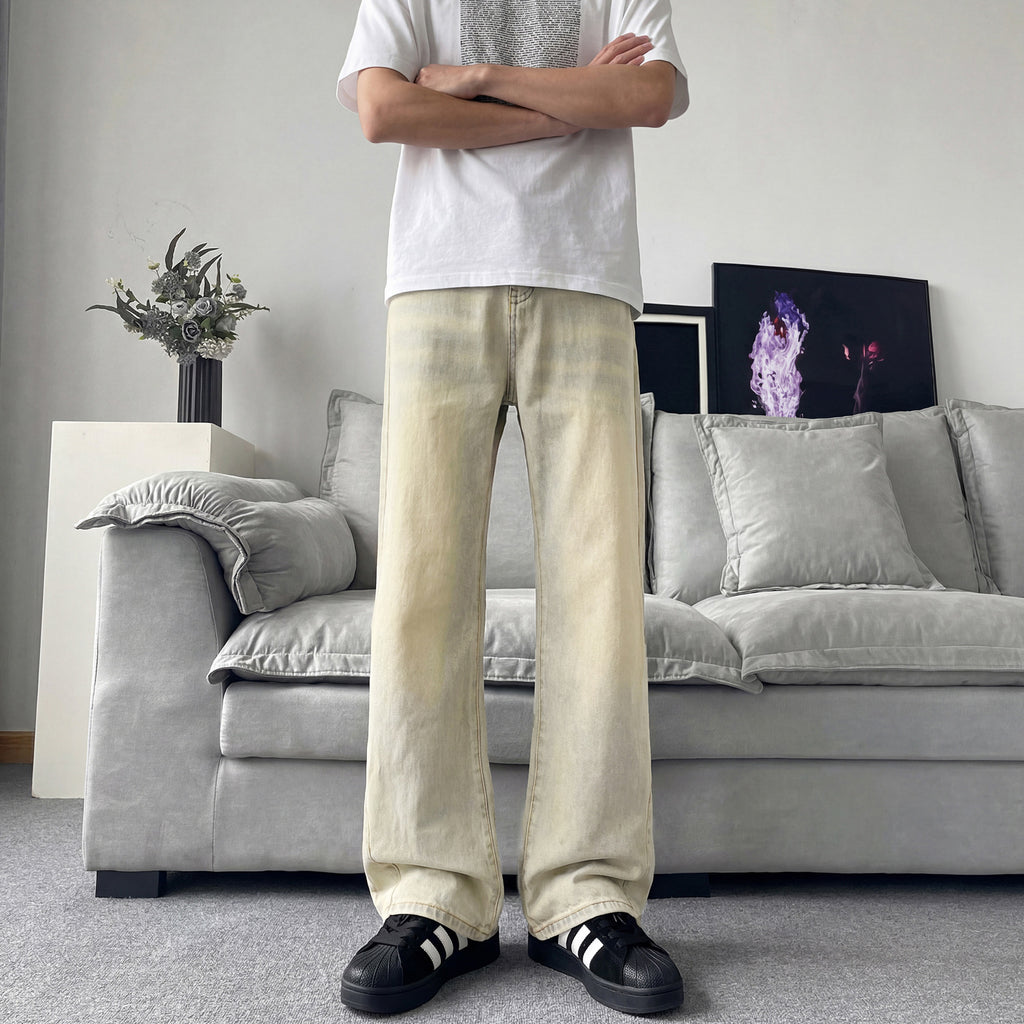 Herren Bootcut Jeans mit schmalem Schnitt