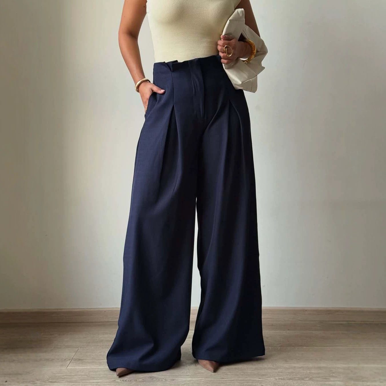 Weite Hose mit hohem Bund