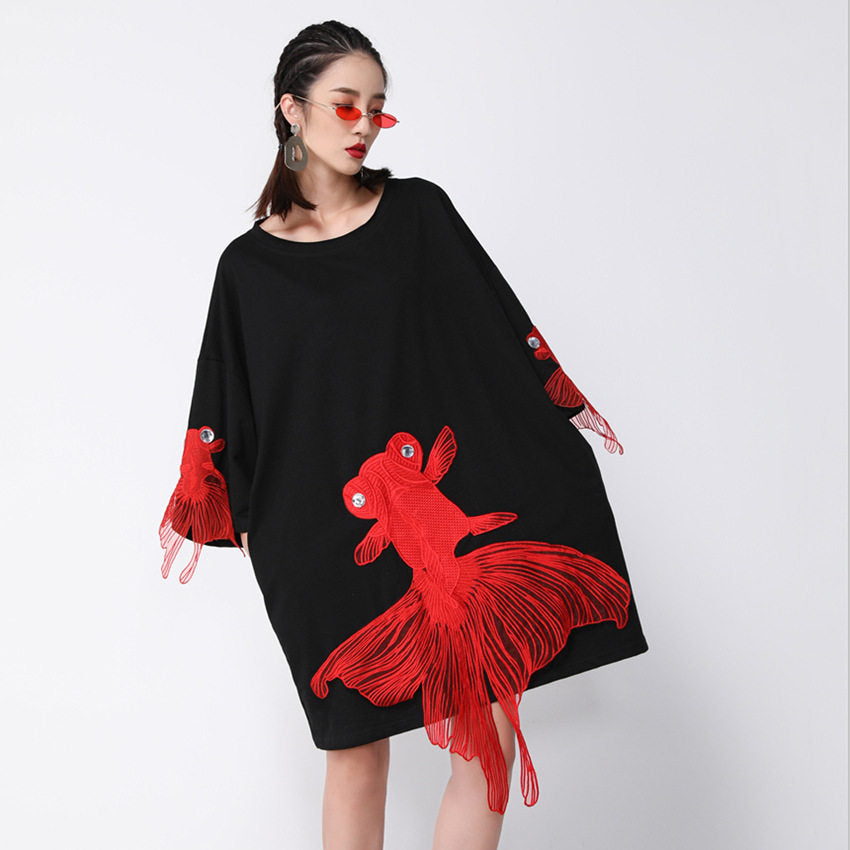 Pullover mit Goldfisch-Stickerei – Bild 3 | LuxeStyle