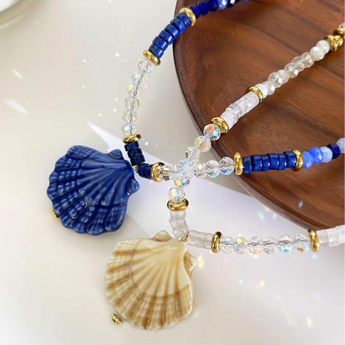 Muschelhalskette aus Keramik für Damen