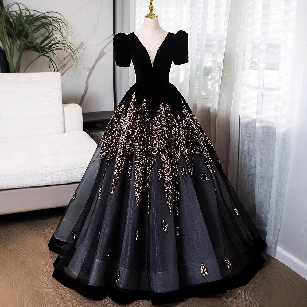Abendkleid mit V-Ausschnitt – Bild 7 | LuxeStyle