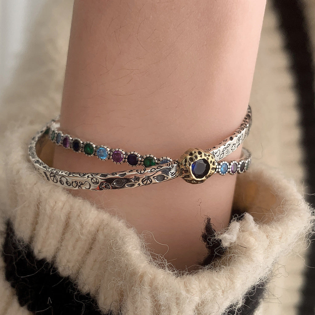 Geometrisches Zirkon-Armband im Retro-Stil – Bild 3 | LuxeStyle