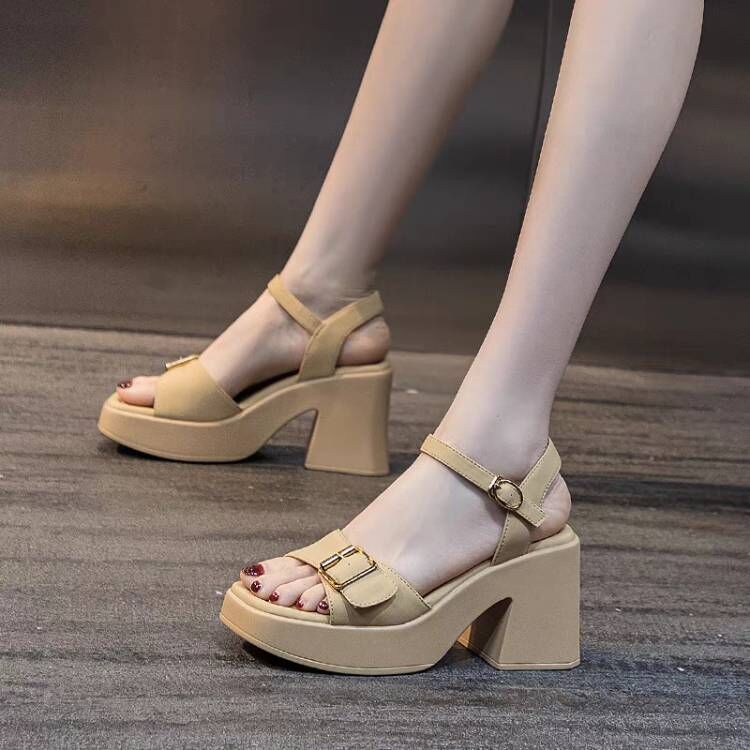 Chunky Plateau-Sandalen mit hohem Absatz | LuxeStyle