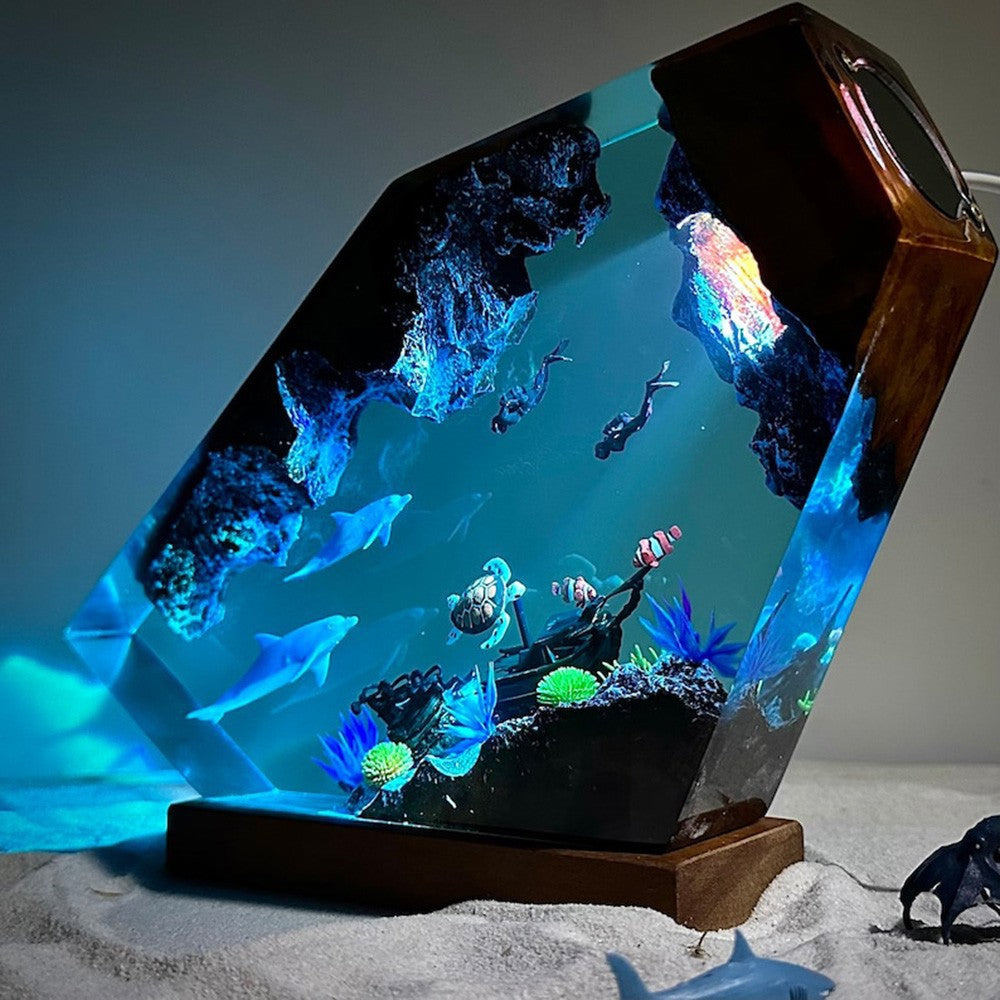 Orca Diver Nachtlicht aus Resin | LuxeStyle