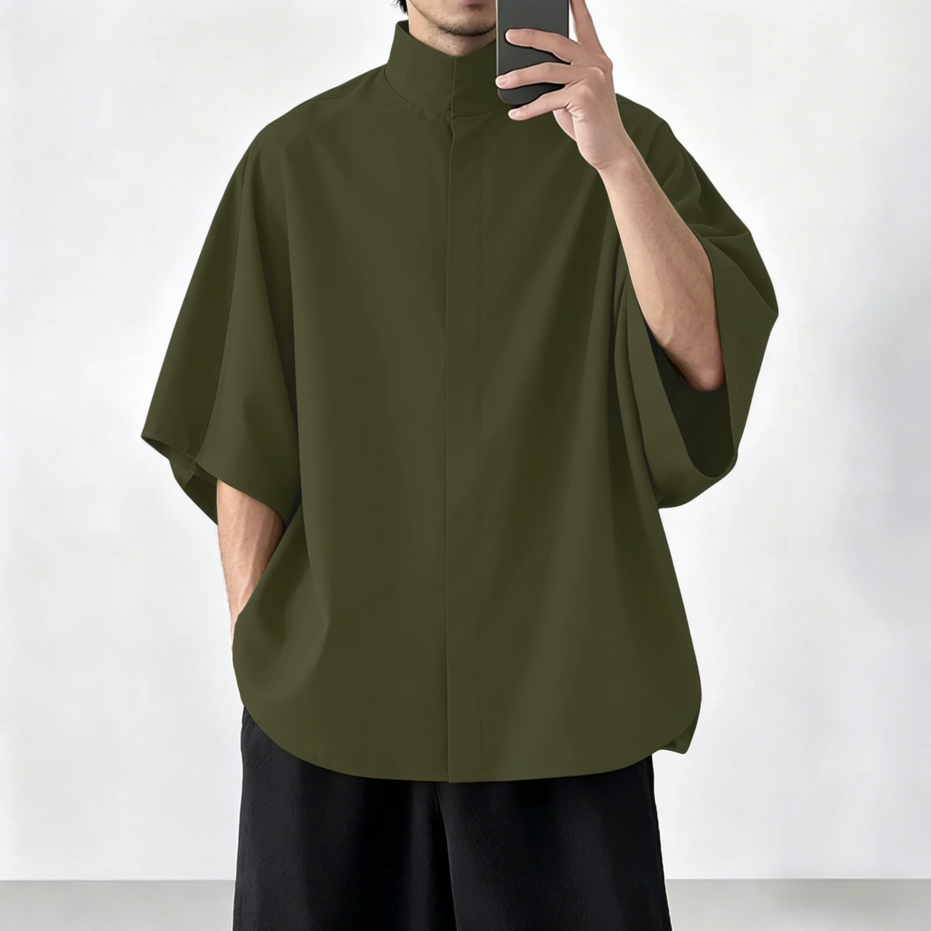 Lässiges Shirt mit überschnittenen Schultern
