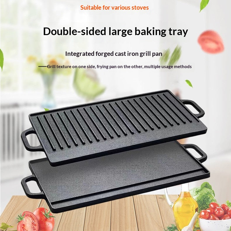 Outdoor Gusseisenpfanne – Saftiges Fleisch mit Grillstreifen.