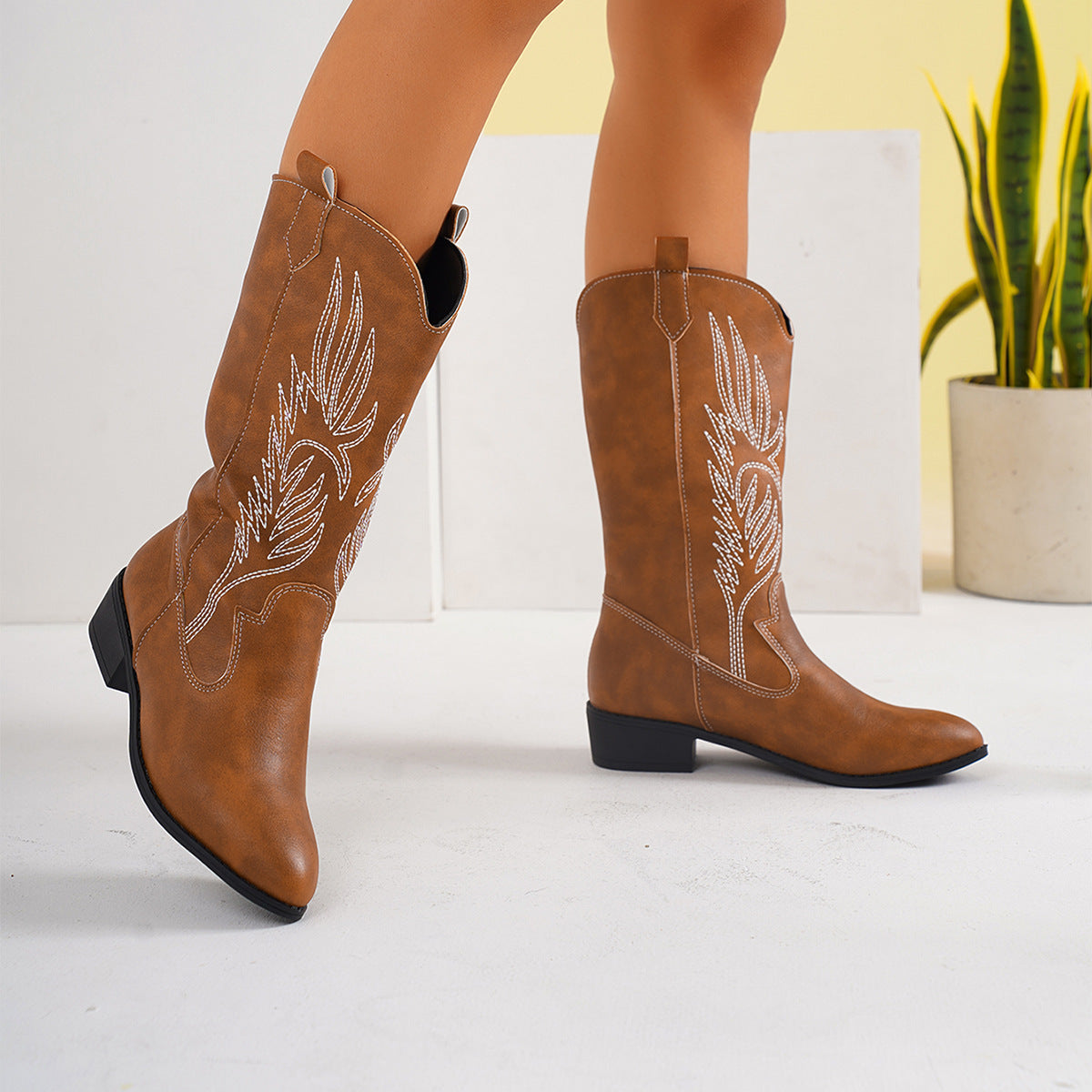 Hohe Damenstiefel