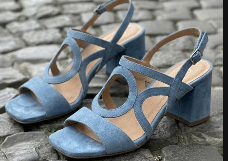 High-Heel Wildleder-Sandalen mit Schnalle