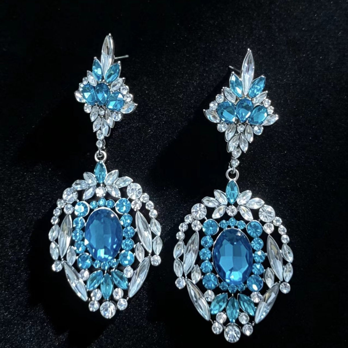 Ohrhänger mit Marquise-Diamanten & mehreren Lagen – Bild 2 | LuxeStyle