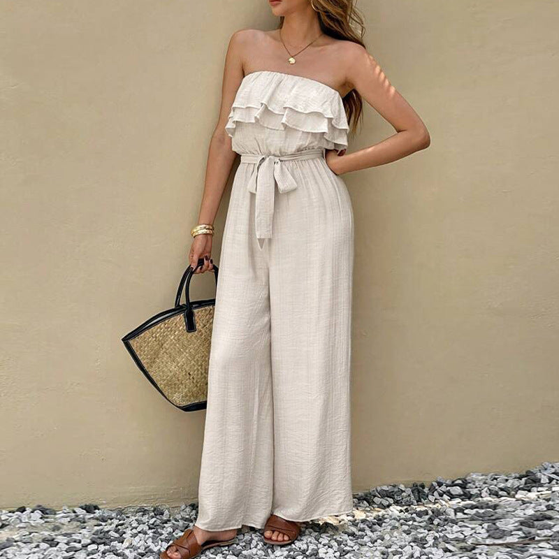 Ärmelloser Jumpsuit mit Bandeau-Top und Rüschen