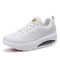 Sportliche Walking-Schuhe mit weicher Sohle