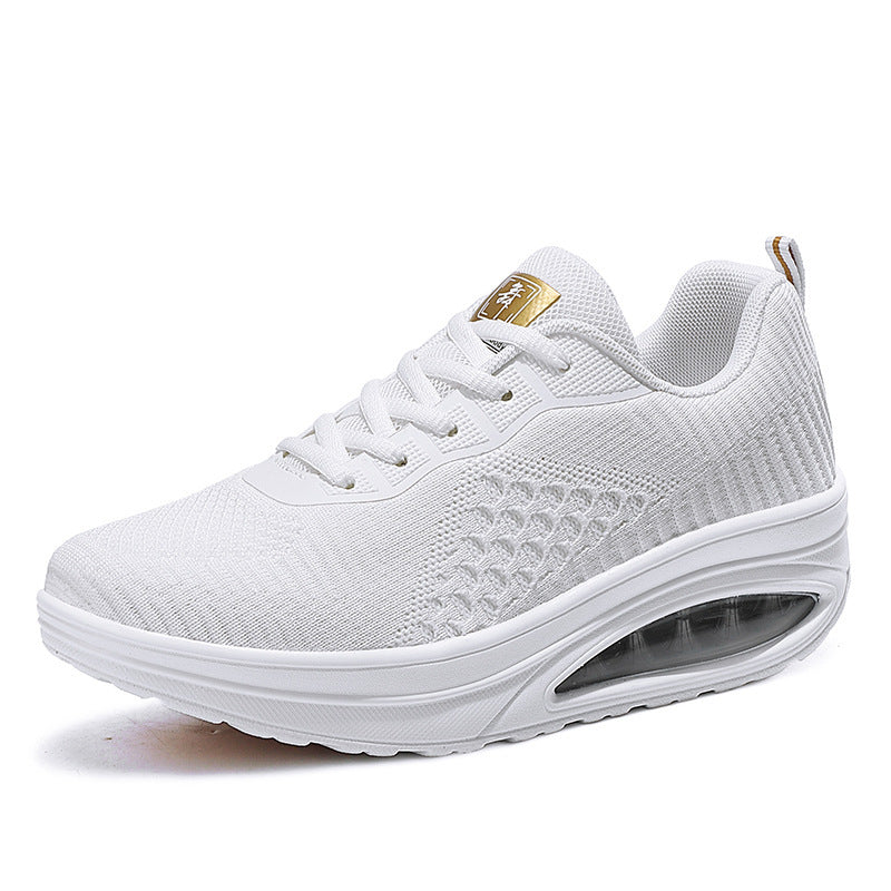 Sportliche Walking-Schuhe mit weicher Sohle