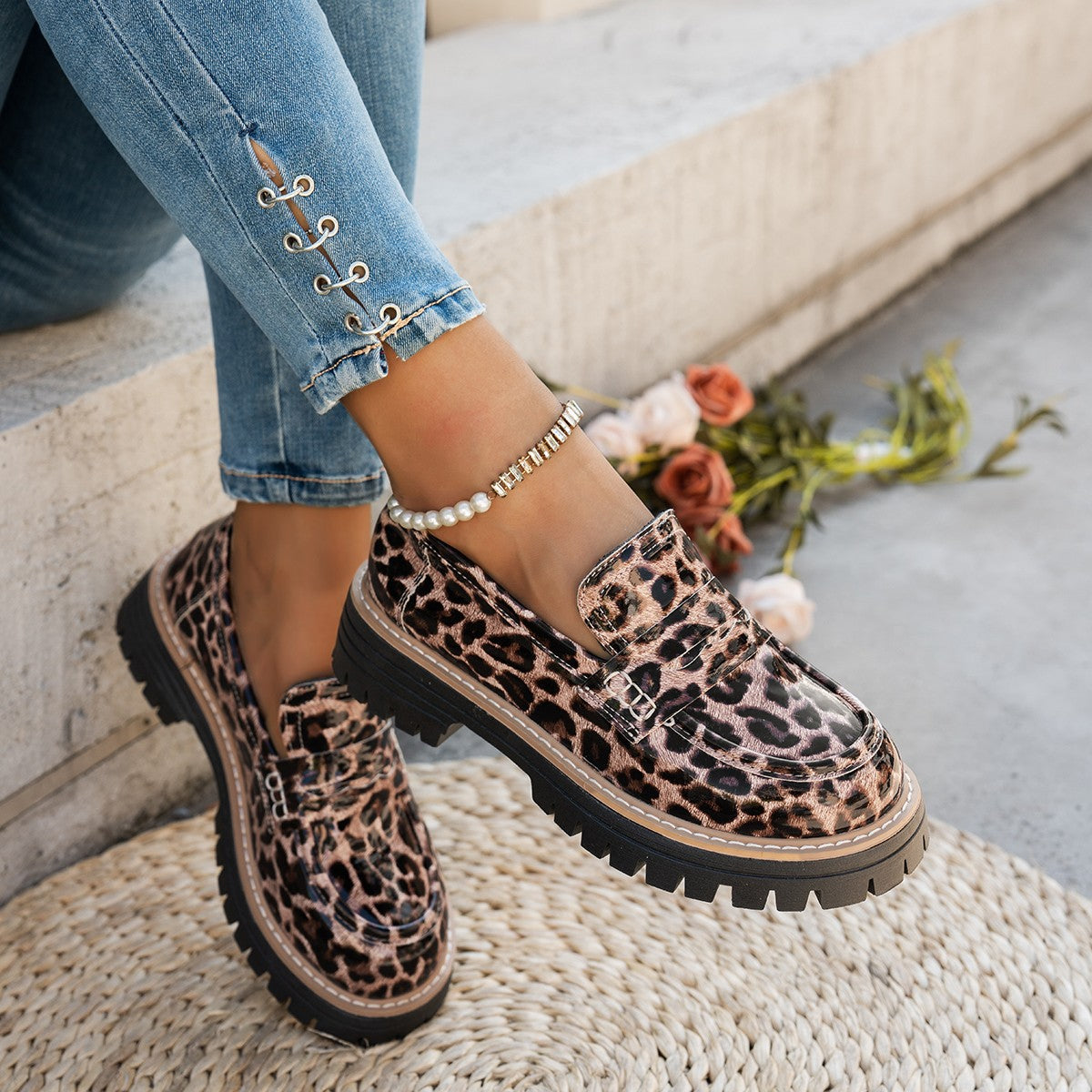 Vintage Loafer mit Leoparden-Print und Schnalle