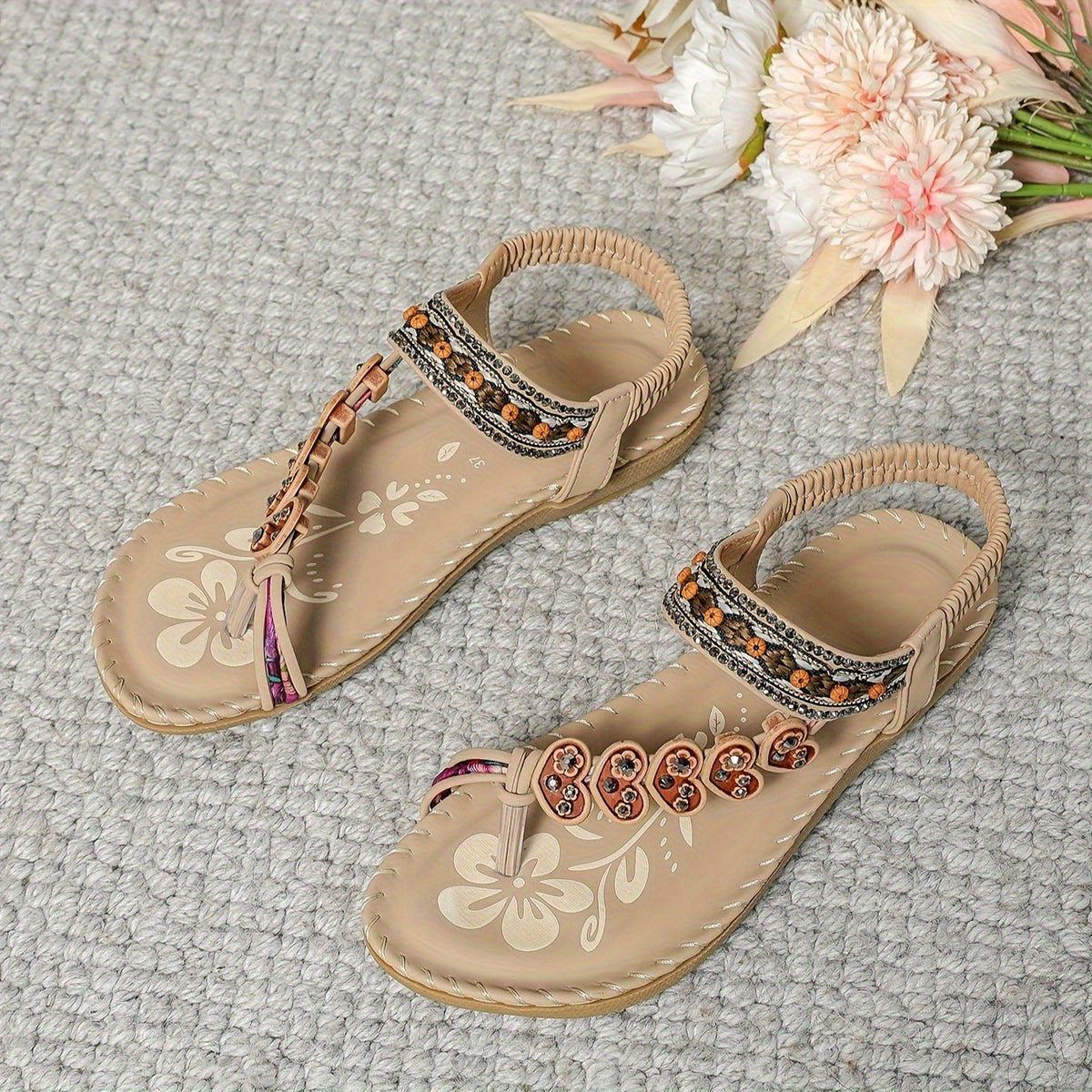 Bohemian Zehensandalen mit Blumen – Bild 12 | LuxeStyle