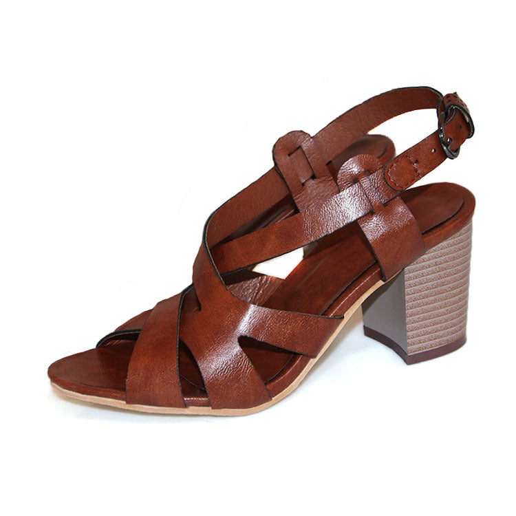 Sandalen mit Schnalle und mittelhohem Absatz