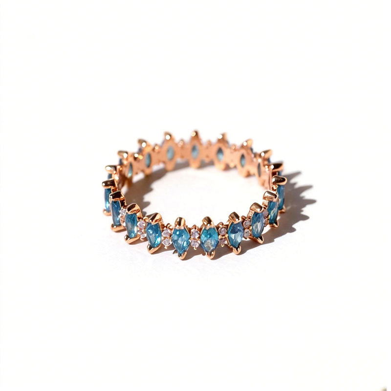Zircon Ring mit Edelstein