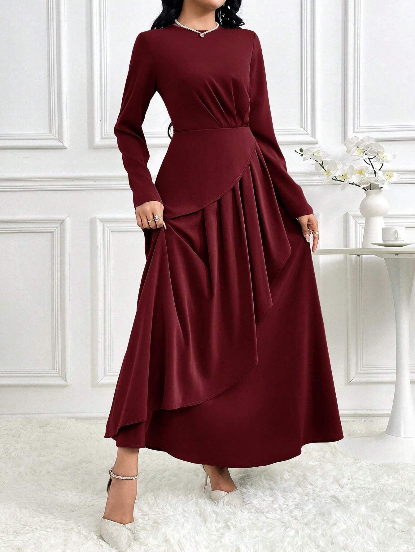 Elegantes Langarm-Maxikleid