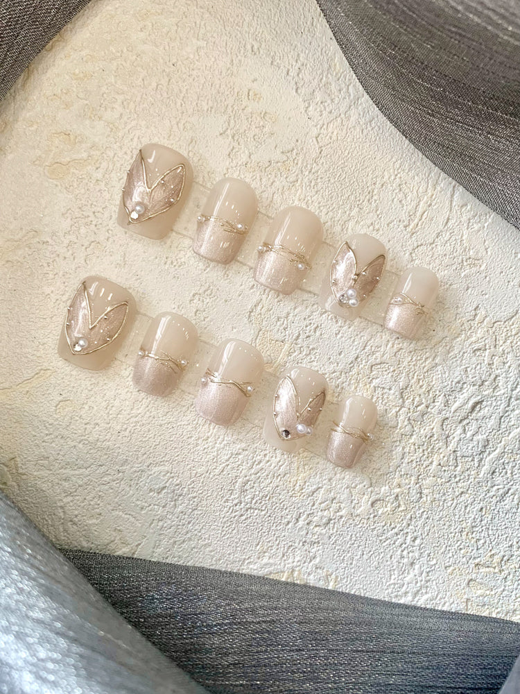 Nude Fishtail Pearl Nagelsticker