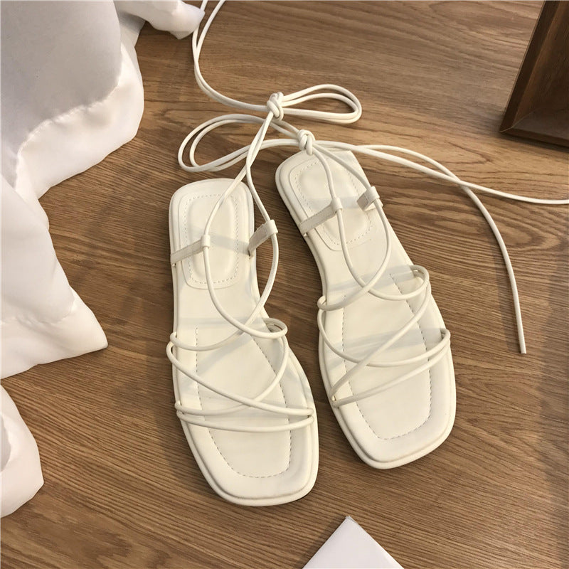 Sommerflache Retro-Toe-Sandalen – Bild 3 | LuxeStyle