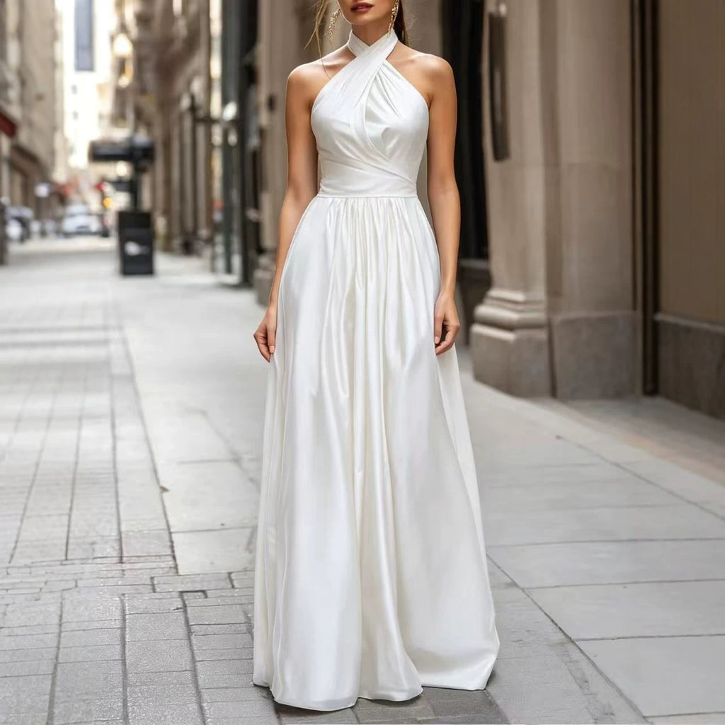Elegantes Satin Neckholder-Kleid – Bild 5 | LuxeStyle