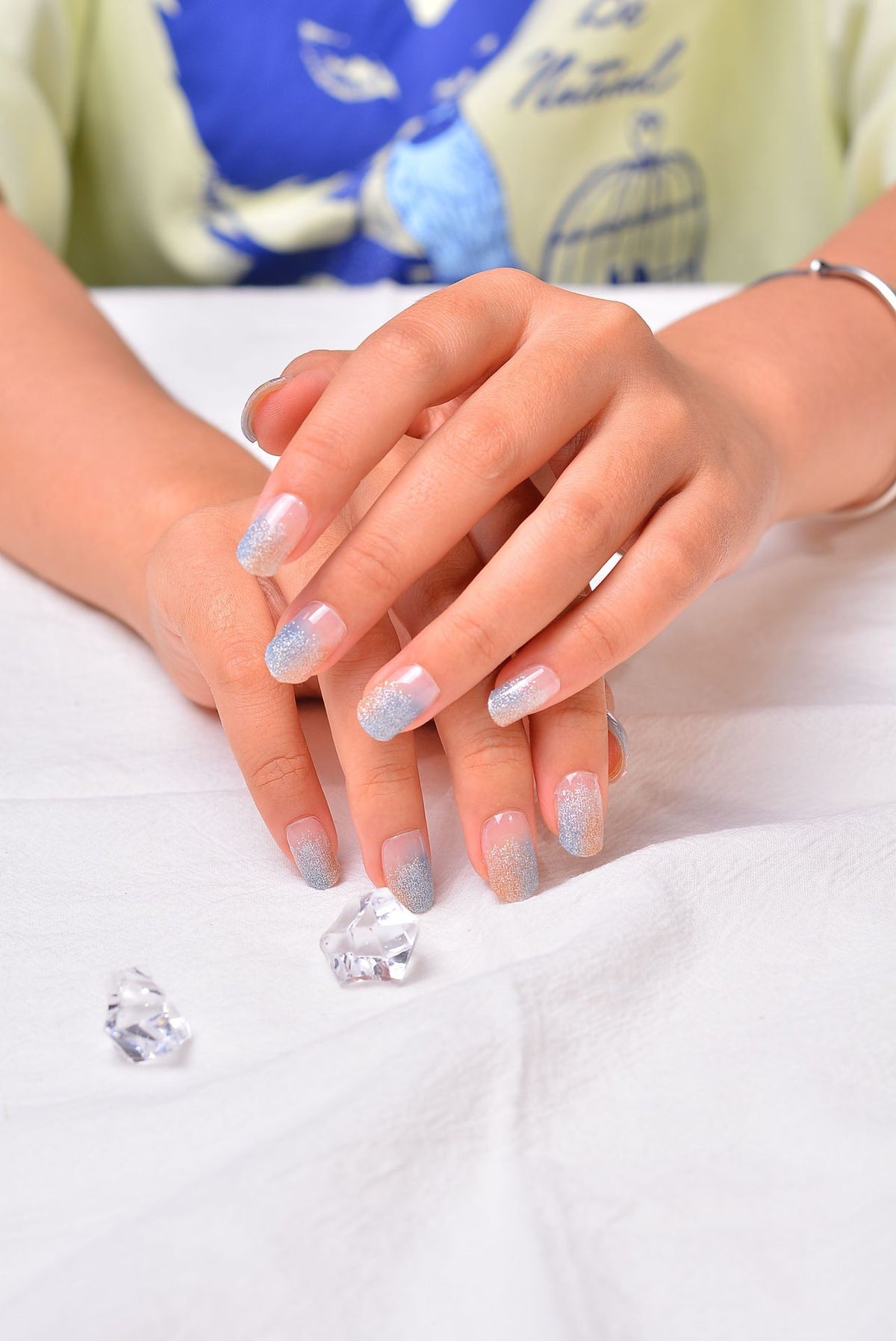 Wasserdichte 3D-Nagelsticker Goldprägung – Bild 6 | LuxeStyle