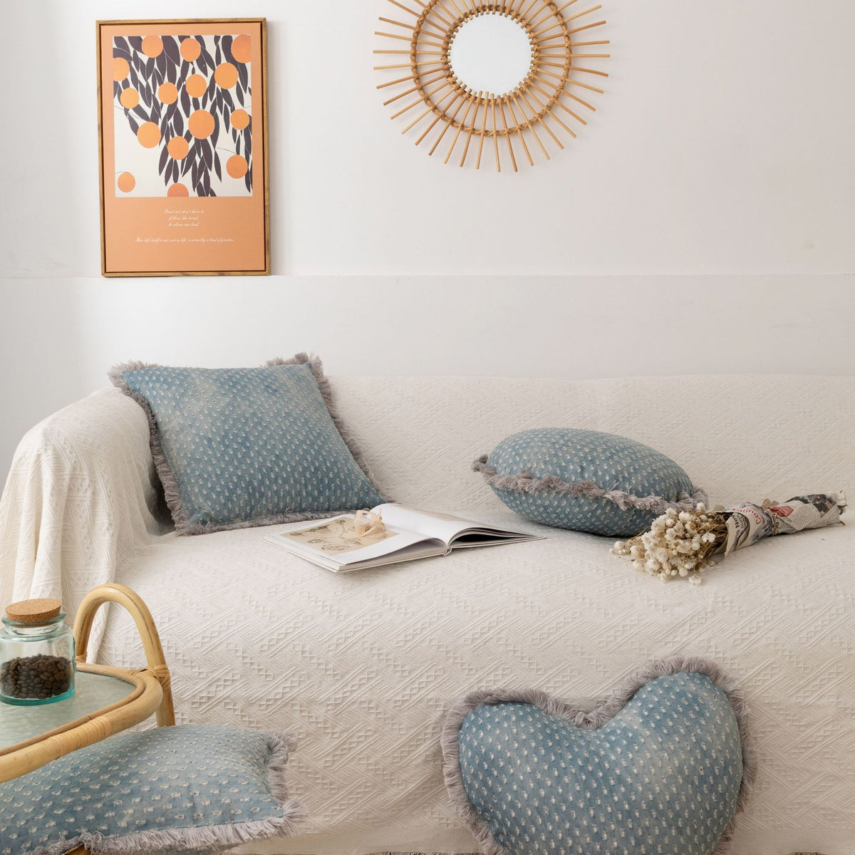Kissenbezug mit Fransen und Jacquardmuster | LuxeStyle