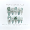 Kamellien-Nageldesign mit Farbverlauf