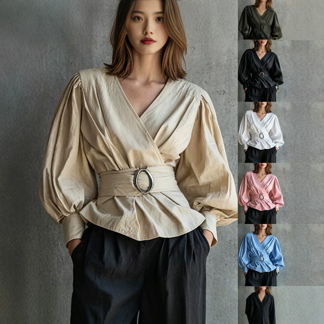 V-Ausschnitt Bluse mit Rüschen und Puffärmeln
