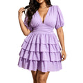 Elegantes Mini-Stufenkleid mit V-Ausschnitt