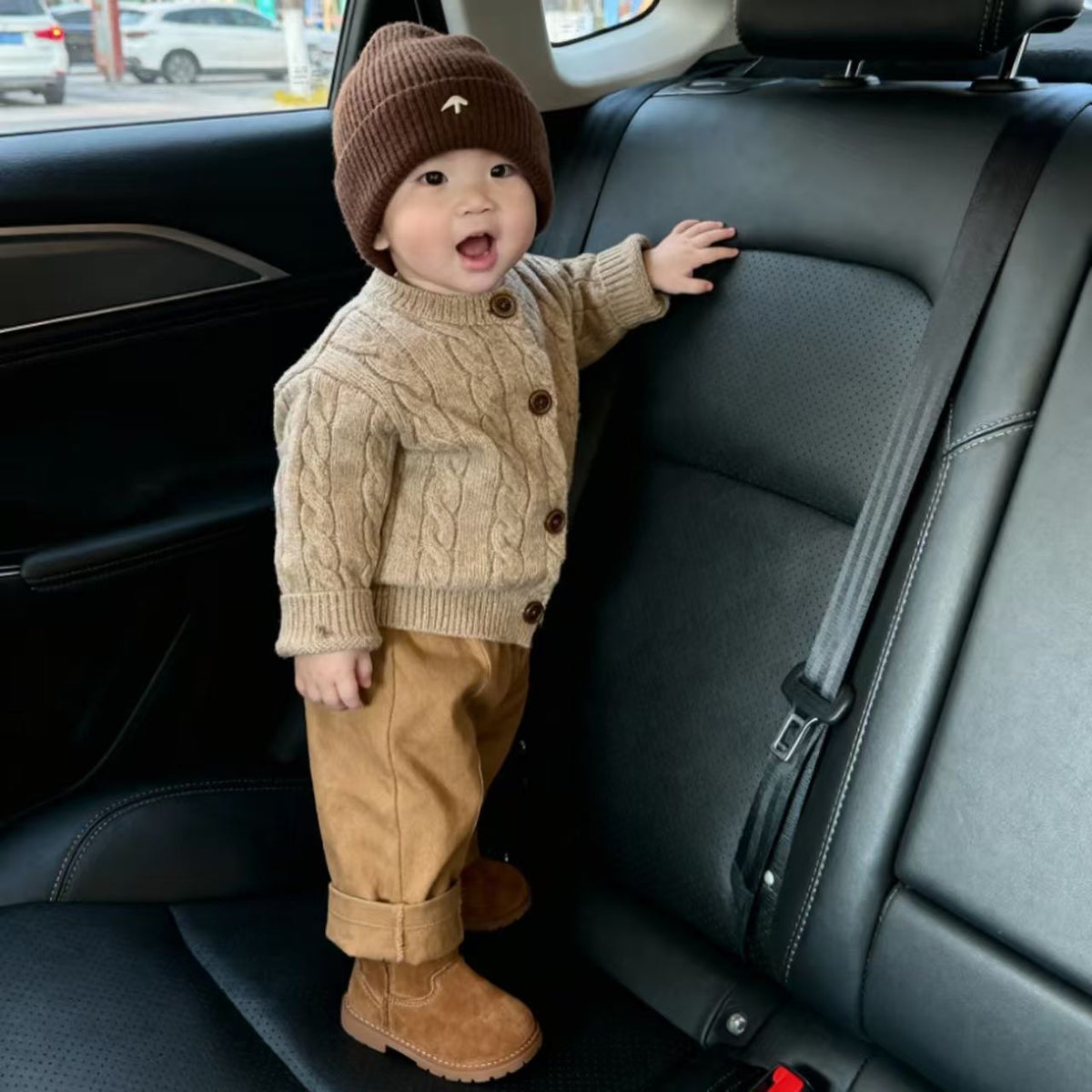 Jungen Strickpullover mit Hose – Bild 7 | LuxeStyle