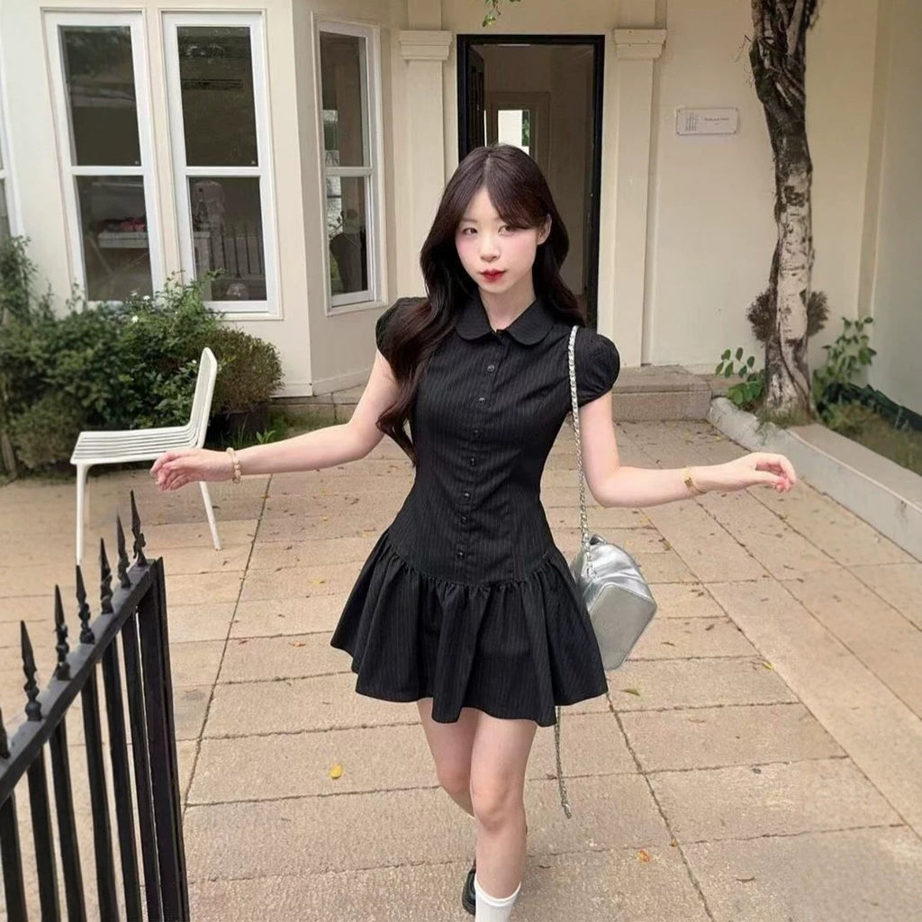 Retro-Minikleid mit Streifen & Puffärmeln