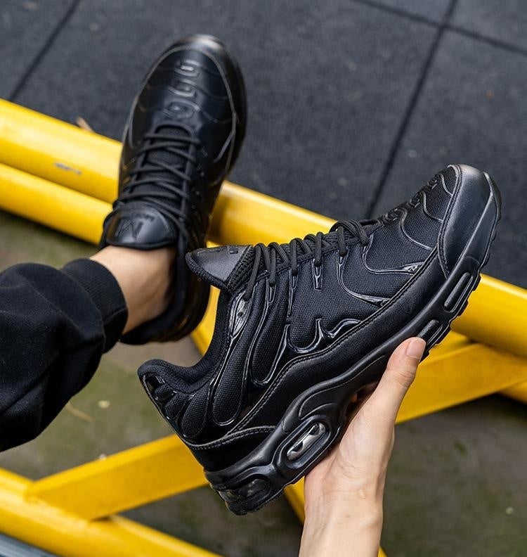 Leichte, rutschfeste Sneaker