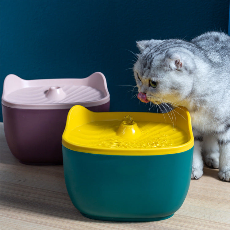 Trinkbrunnen für Katzen und kleine Hunde – Bild 3 | LuxeStyle