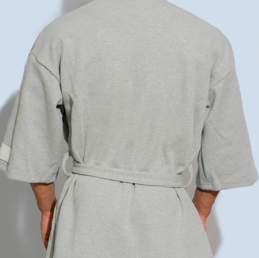 Einheitsweisse Bademantel